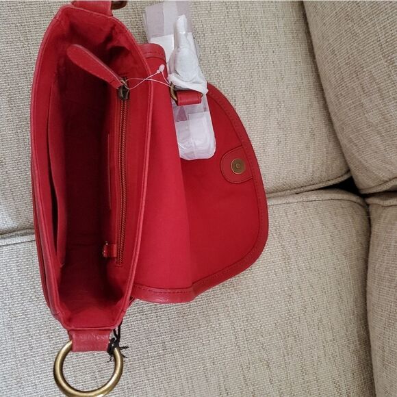 Frye Lucy Leather Saddle Bag in Red - NEW - Picture 11 of 16